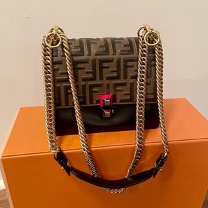 Fendi Kan u bag